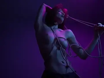Ginger_hugs  live sex cam