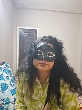 Sizzy_jaan07  live sex cam