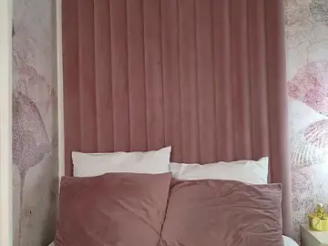 SophieFinn  live sex cam