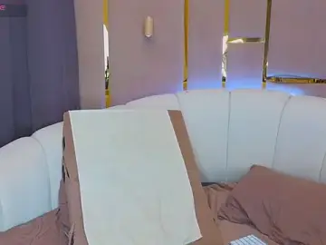 Emilytrays  live sex cam
