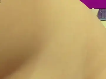 Milky_emma18  live sex cam