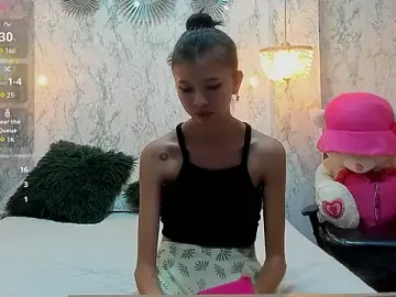 Emy_sakura  live sex cam