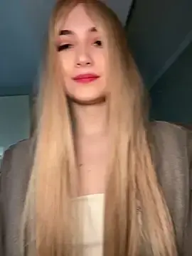 MarlboroWeb  live sex cam