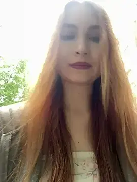 MarlboroWeb  live sex cam