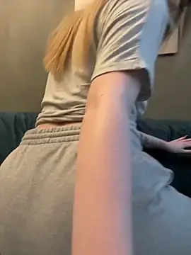 MarlboroWeb  live sex cam