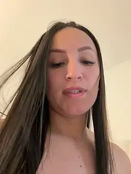 Silvia_G  live sex cam
