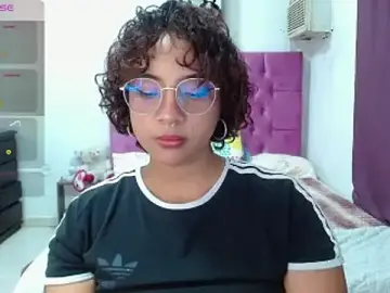 Ari_thompson  live sex cam