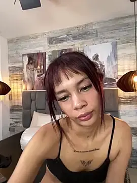 Emy_blunt  live sex cam