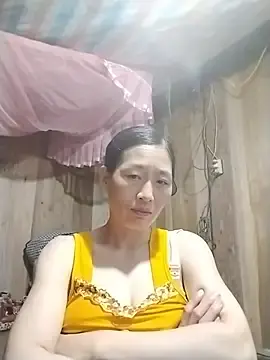 Lris-Beauty77  live sex cam