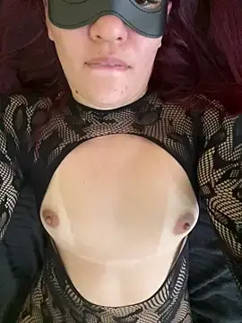 SensualRedd  live sex cam