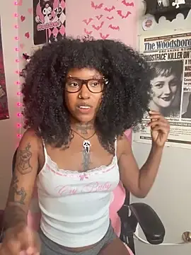 Spookiebaddie  live sex cam