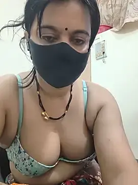 HeartlessGirl  live sex cam