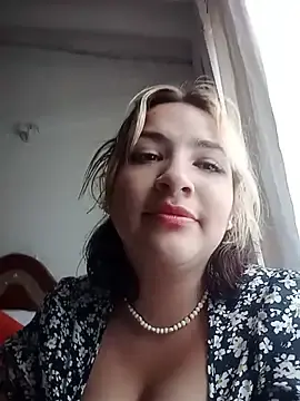HelloLuloo  live sex cam
