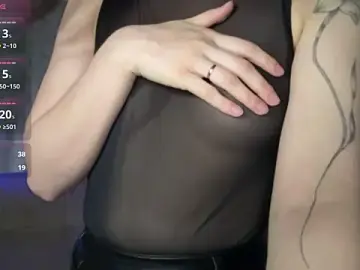 Mikkiblow  live sex cam