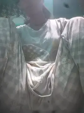 Jaismine20  live sex cam