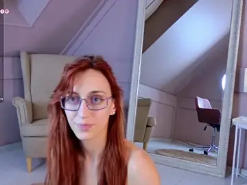 LeyaAtwood  live sex cam