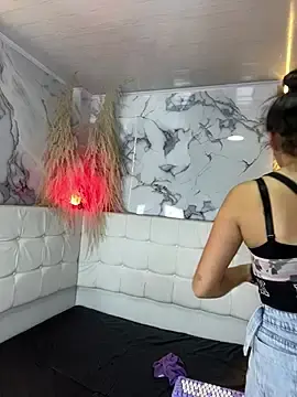 Talia_Off  live sex cam