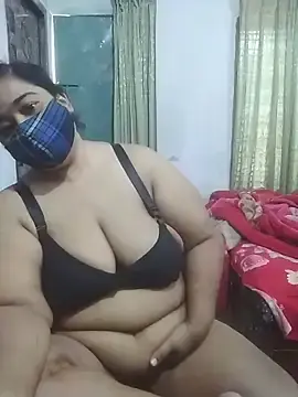 Momo_loves  live sex cam