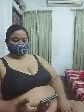 Momo_loves  live sex cam