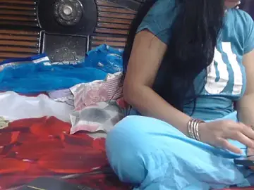 Prettyindiandoll  live sex cam