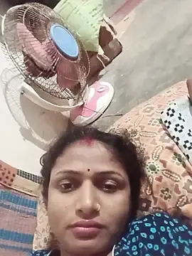 Leelaaji  live sex cam