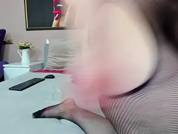 LilithReys  live sex cam