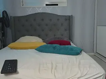 _adelle  live sex cam