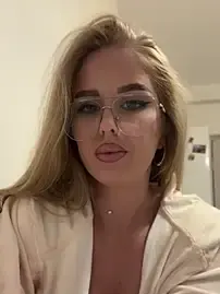 AubrieleRouj1  live sex cam