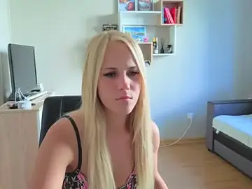 Emmi_crystal  live sex cam