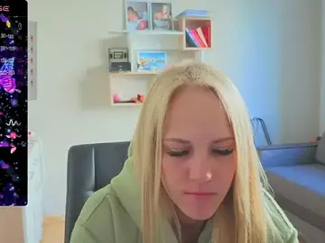 Emmi_crystal  live sex cam
