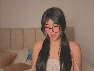 IamIsaDOLL  live sex cam