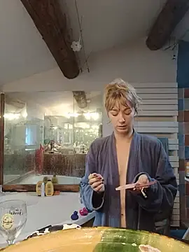 Magnietik  live sex cam