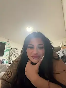 OFFeketeMacska  live sex cam