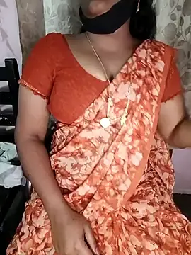 Louise92  live sex cam