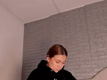 AbbyJacksons_  live sex cam