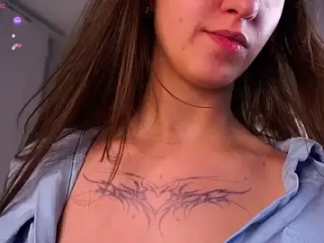 ClarineCasebolt  live sex cam