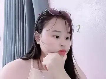 Elysia679  live sex cam