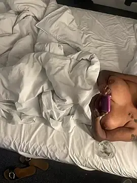 Joyfulcock60  live sex cam