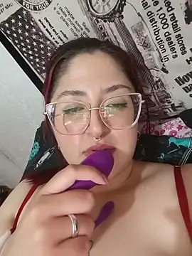 Julietta_21  live sex cam