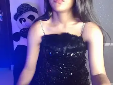 Nora81  live sex cam