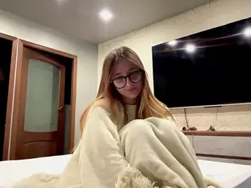Sunshine_Kira  live sex cam