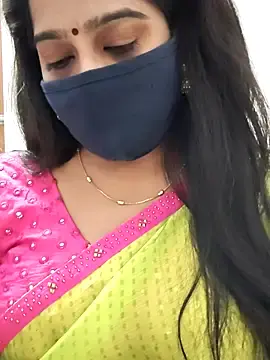 Saritha29  live sex cam