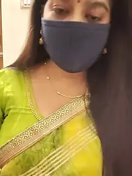 Saritha29  live sex cam