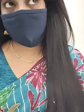 Saritha29  live sex cam