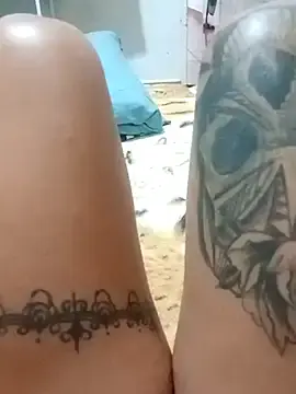 2ptuttidobuzzz  live sex cam