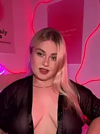 April_Vancee  live sex cam