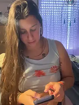 Grancurviss  live sex cam