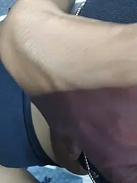 Naha67  live sex cam