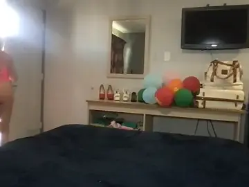 TiffaneyLove  live sex cam