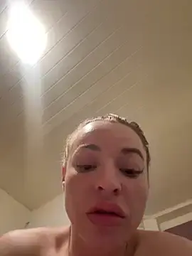 Babee001  live sex cam